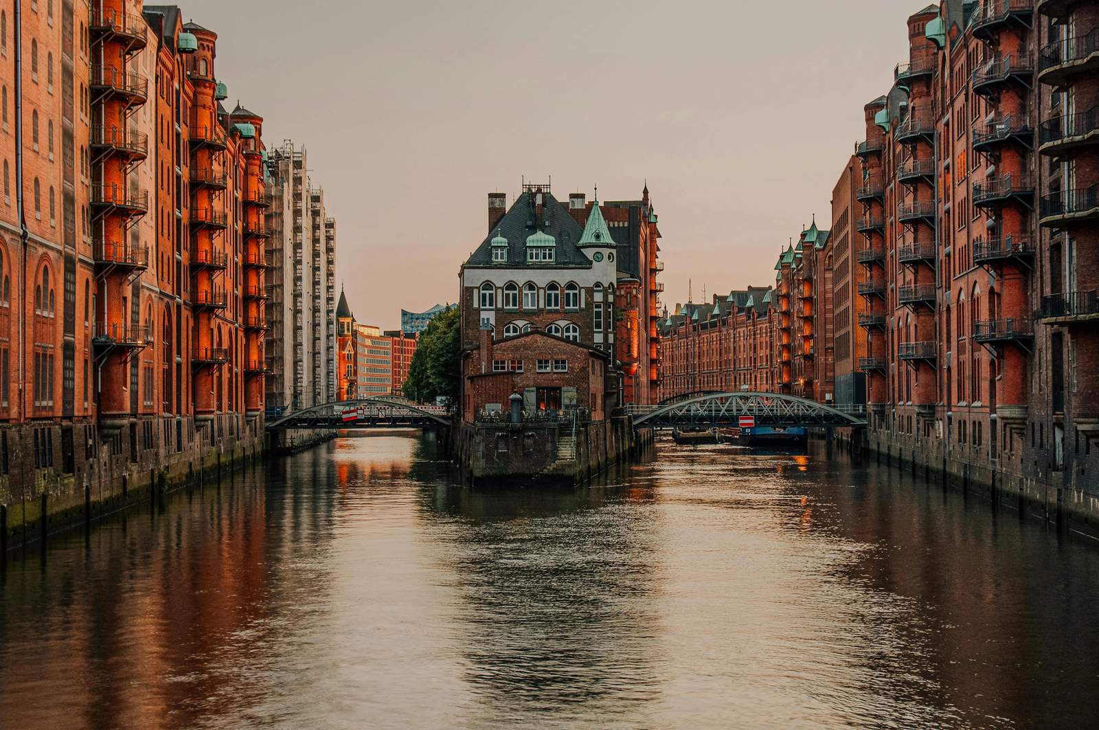 Distributed thumbnail